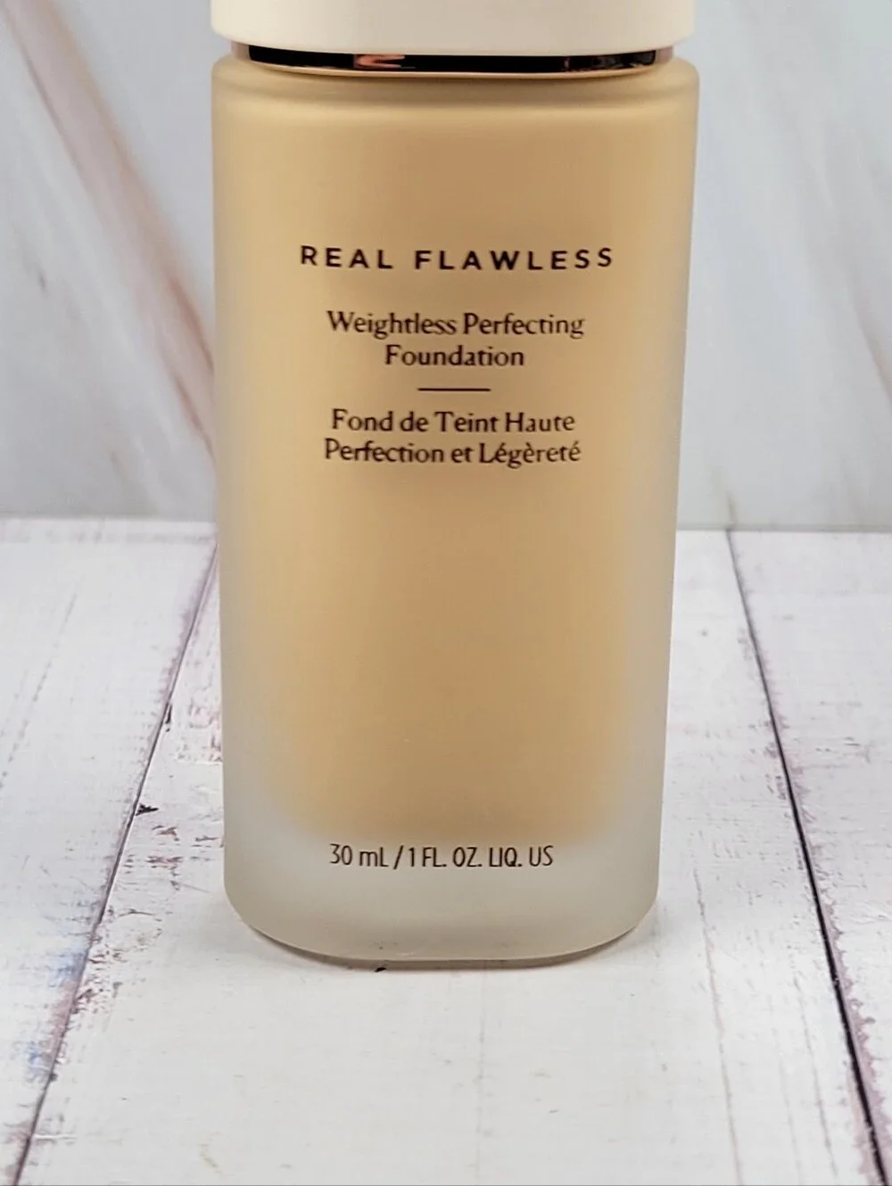 Laura Mercier Real Flawless Weightless Perfecting Foundation NEW!